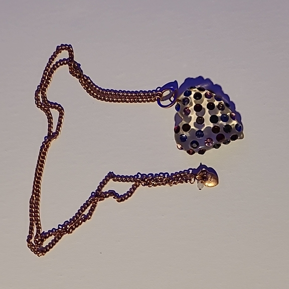 Betsey Johnson multi-colored necklace - Picture 2 of 6